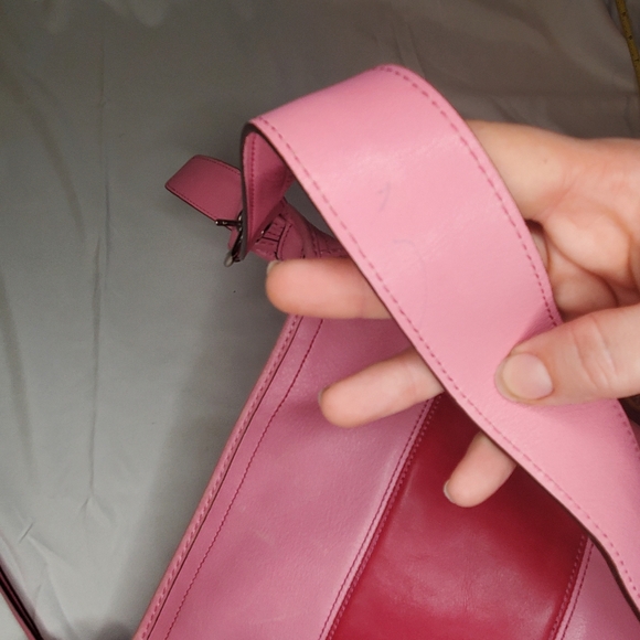 Rare Coach pink Bleeker rugby stripe bucket bag - Picture 9 of 9